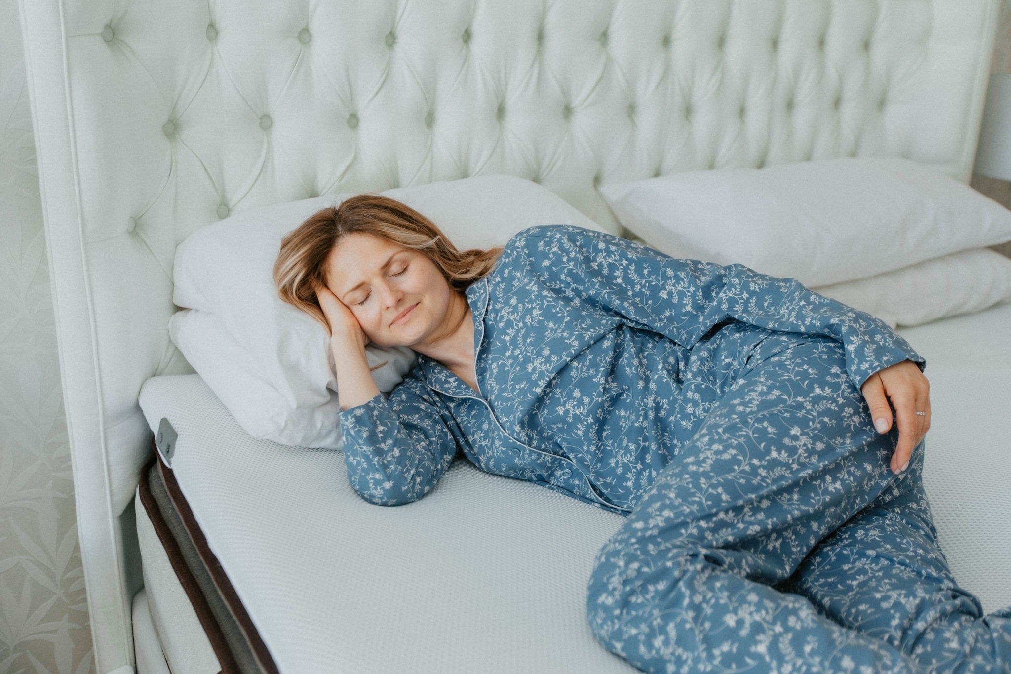 Perfectly Snug Mattress Topper Review